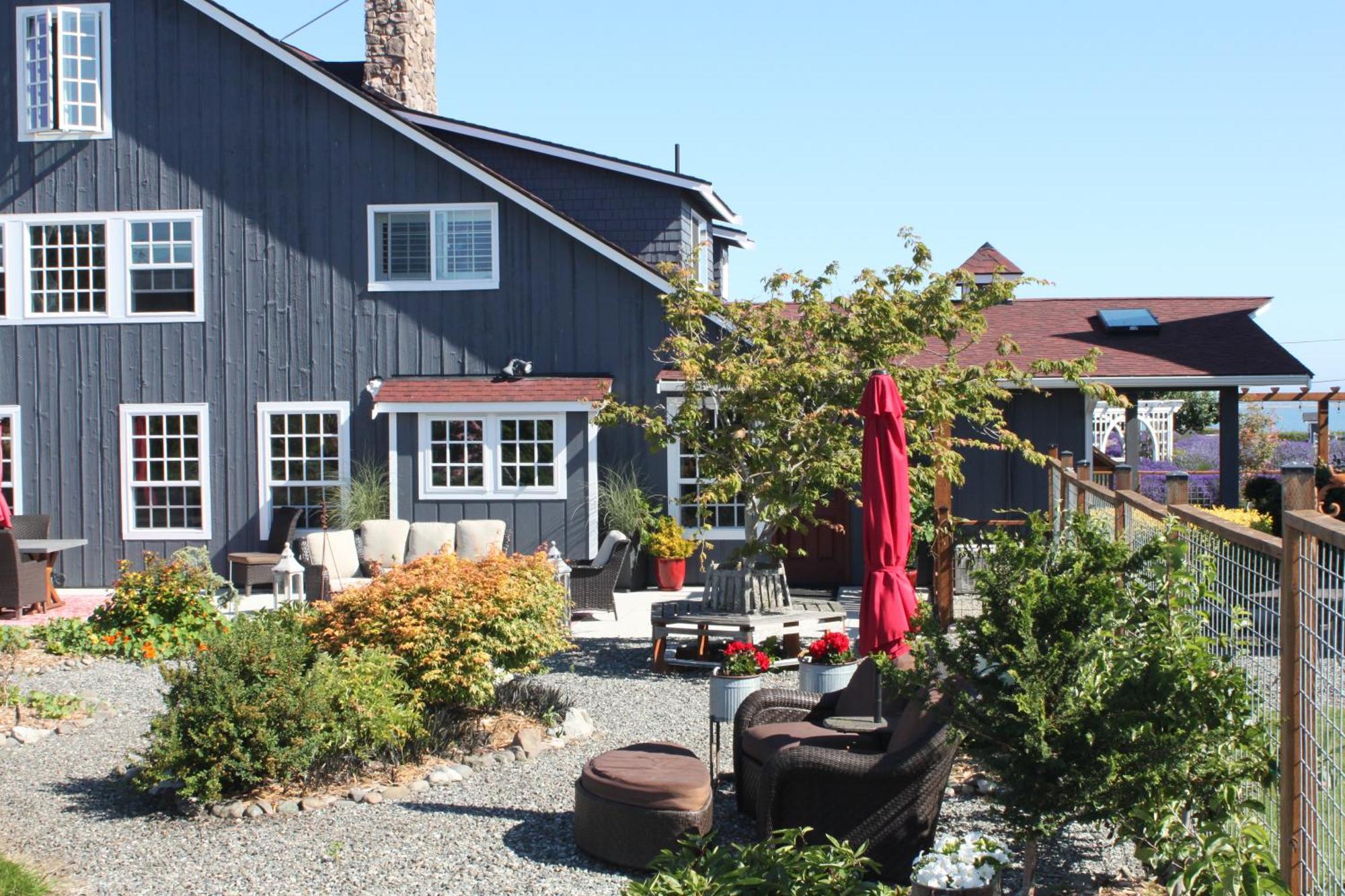 Dungeness Barn House Bed And Breakfast At Two Crows Farm Sequim Dış mekan fotoğraf